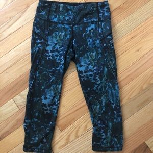 Lululemon crop leggings